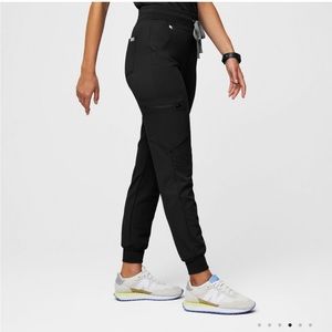 FIGS Black High Waisted Zamora Jogger Scrub Pants
